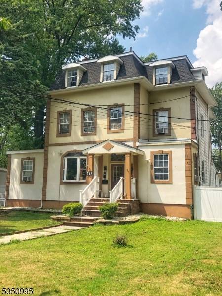 Roselle Boro, NJ 07203,227 E. 3rd Ave #1
