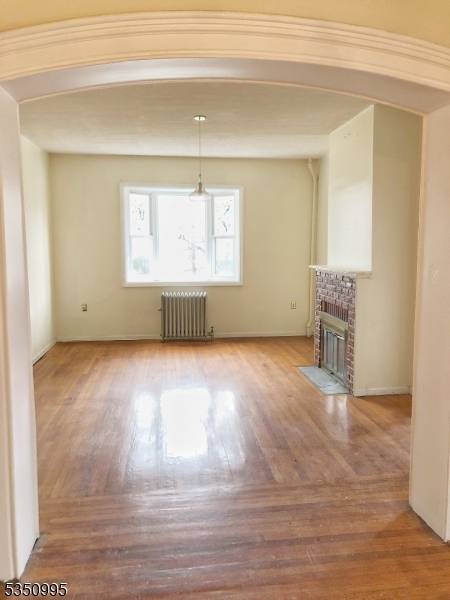 Roselle Boro, NJ 07203,227 E. 3rd Ave #1