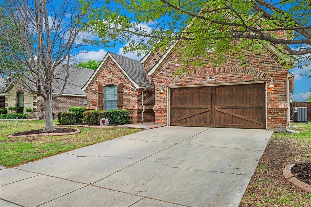 Benbrook, TX 76126,8316 Estandarte Court