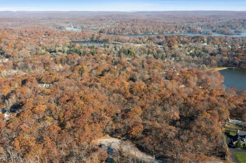 Vernon Twp., NJ 07462,28 Hidden Valley Dr