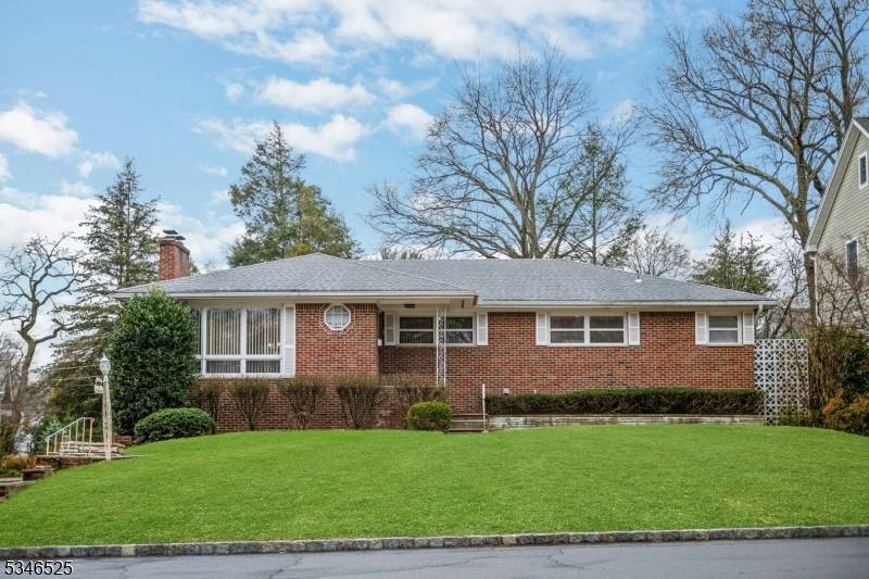Montclair Twp., NJ 07043,76 Buckingham Road