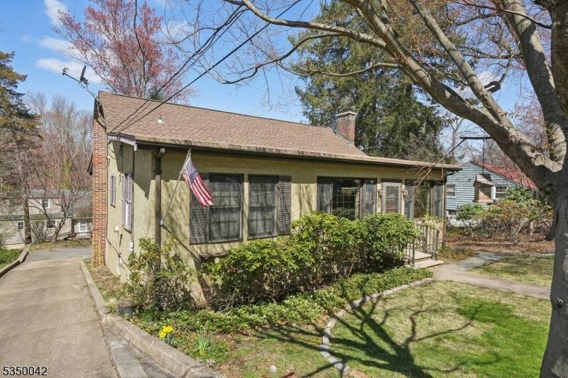 Wayne Twp., NJ 07470,24 Lake Trl