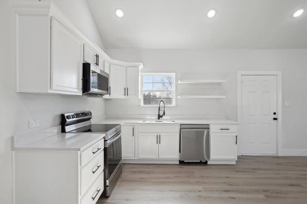 Hillsboro, TX 76645,215 Sycamore Street