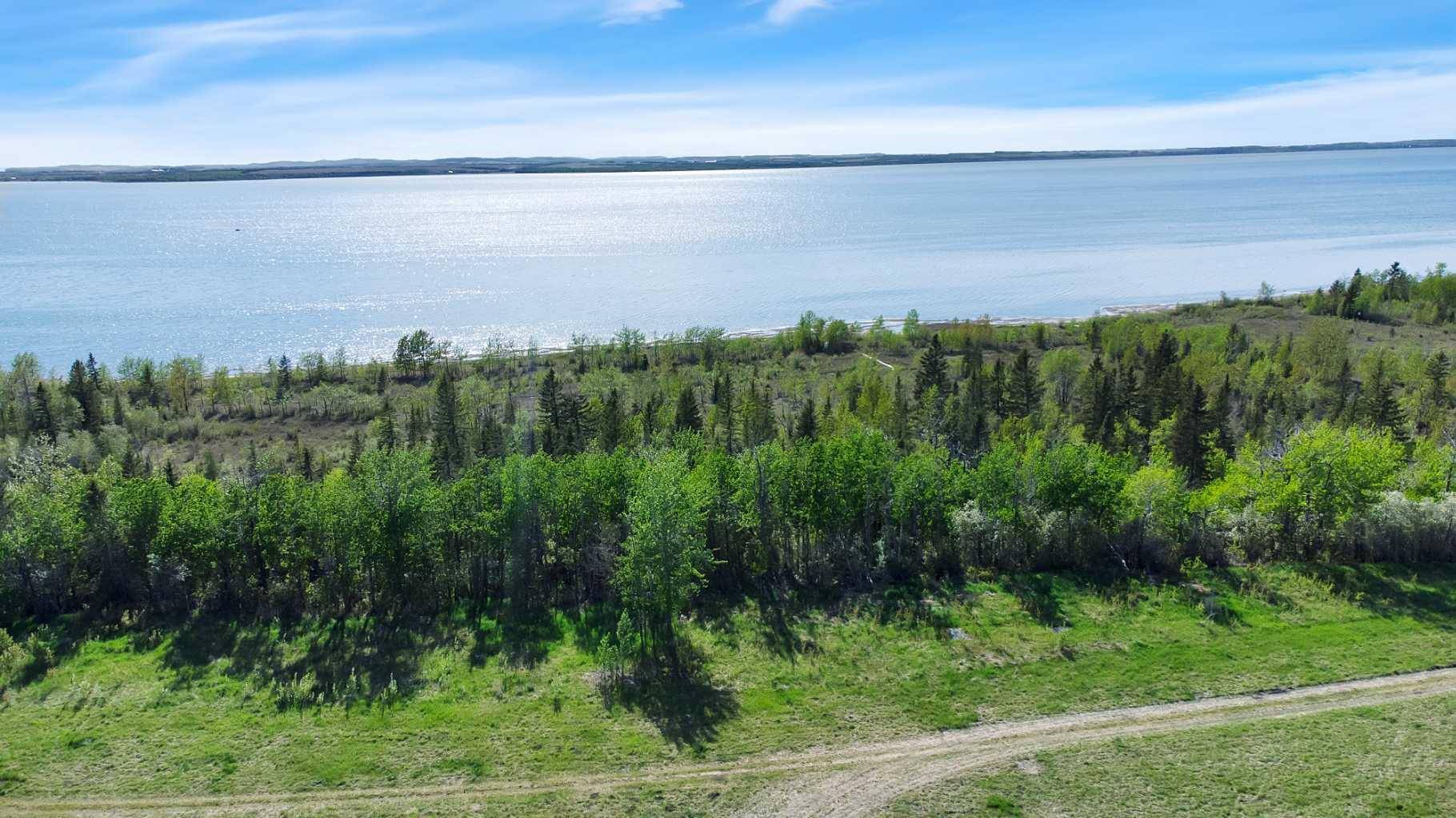 Gull Lake, AB T4L 2N3,282 Range Road