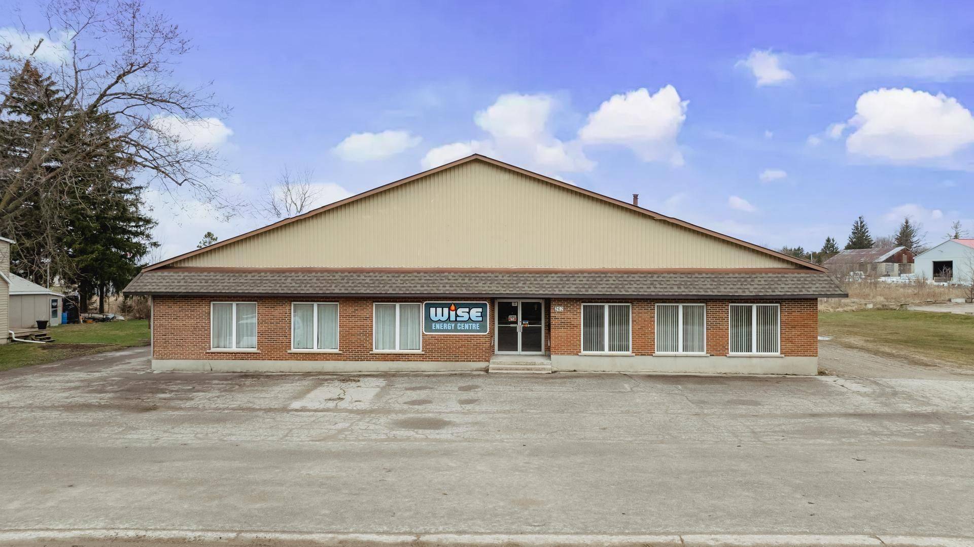 Central Huron, ON N0M 1L0,262 BAYFIELD RD