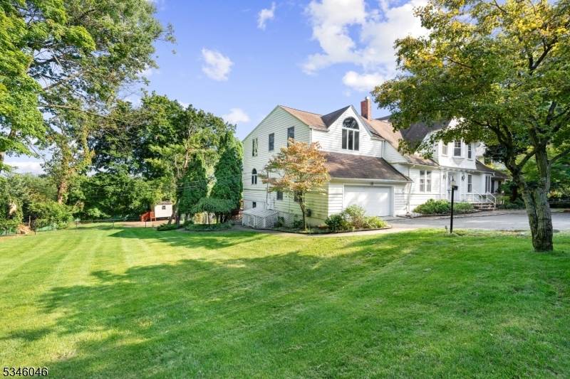 Montclair Twp., NJ 07042,169 Upper Mountain Ave