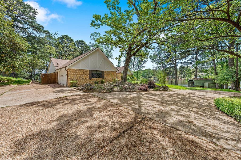 Mineola, TX 75773,222 County Road 2430