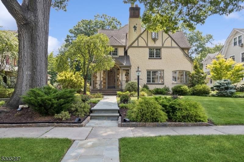 Westfield Town, NJ 07090,133 Stanmore Pl