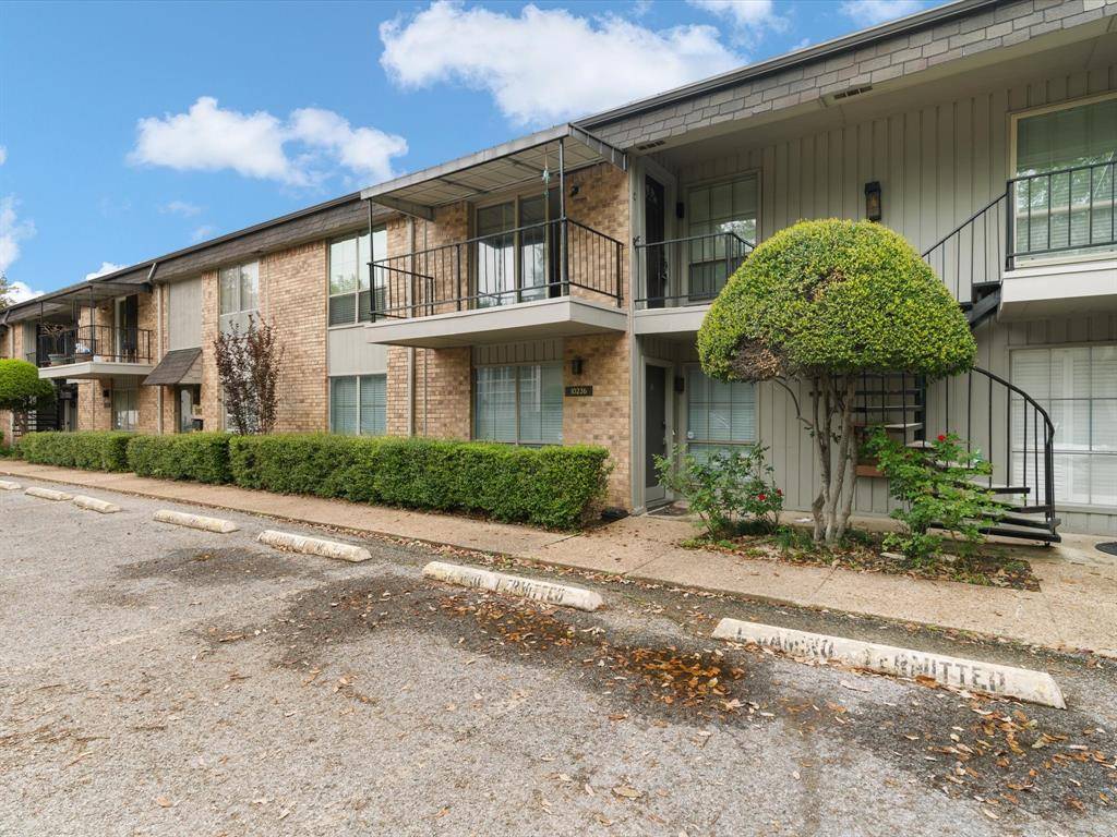 Dallas, TX 75230,10236 Regal Oaks Drive #A