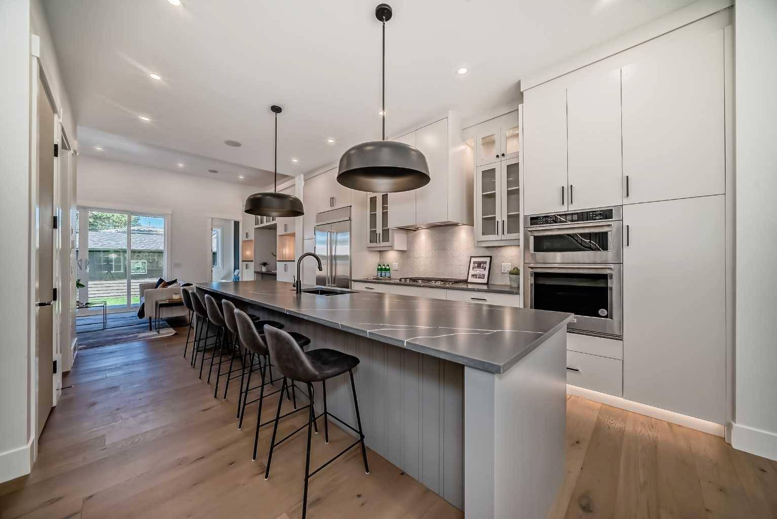Calgary, AB T2T 5C4,5005 21A ST SW