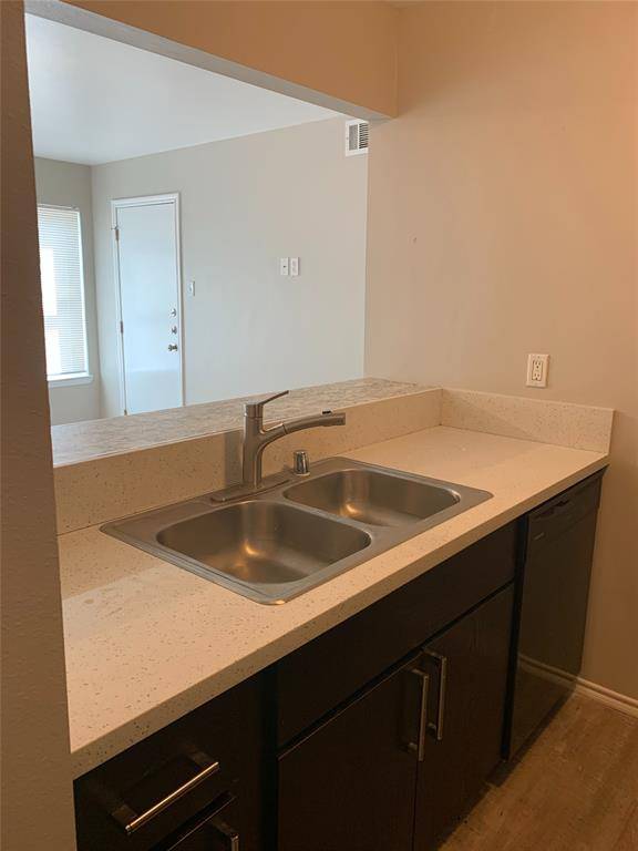 Dallas, TX 75204,4622 Monarch Street #106