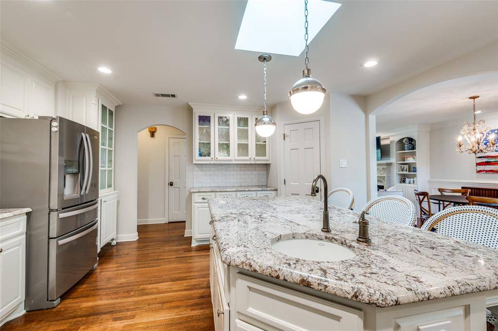 Dallas, TX 75220,3963 Davila Drive