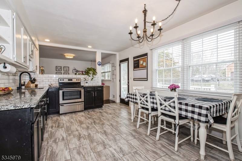 Randolph Twp., NJ 07869,4 Berry Ln