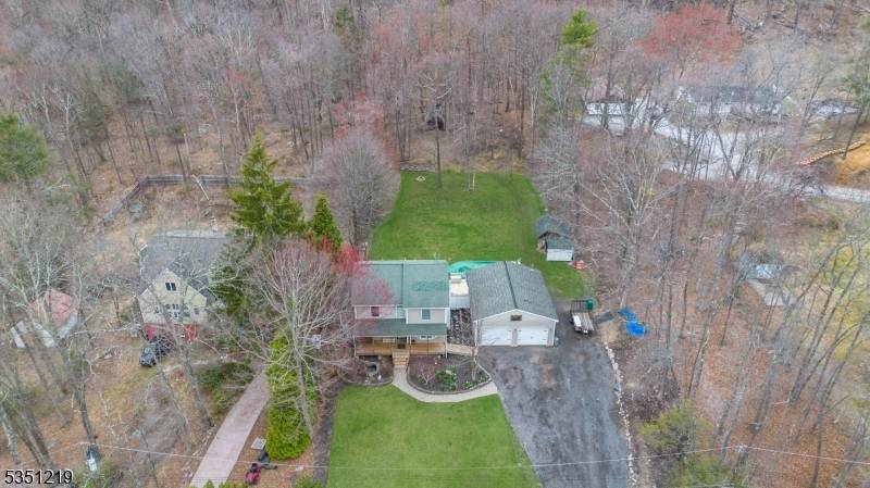 Stillwater Twp., NJ 07860,917 Upper Dr