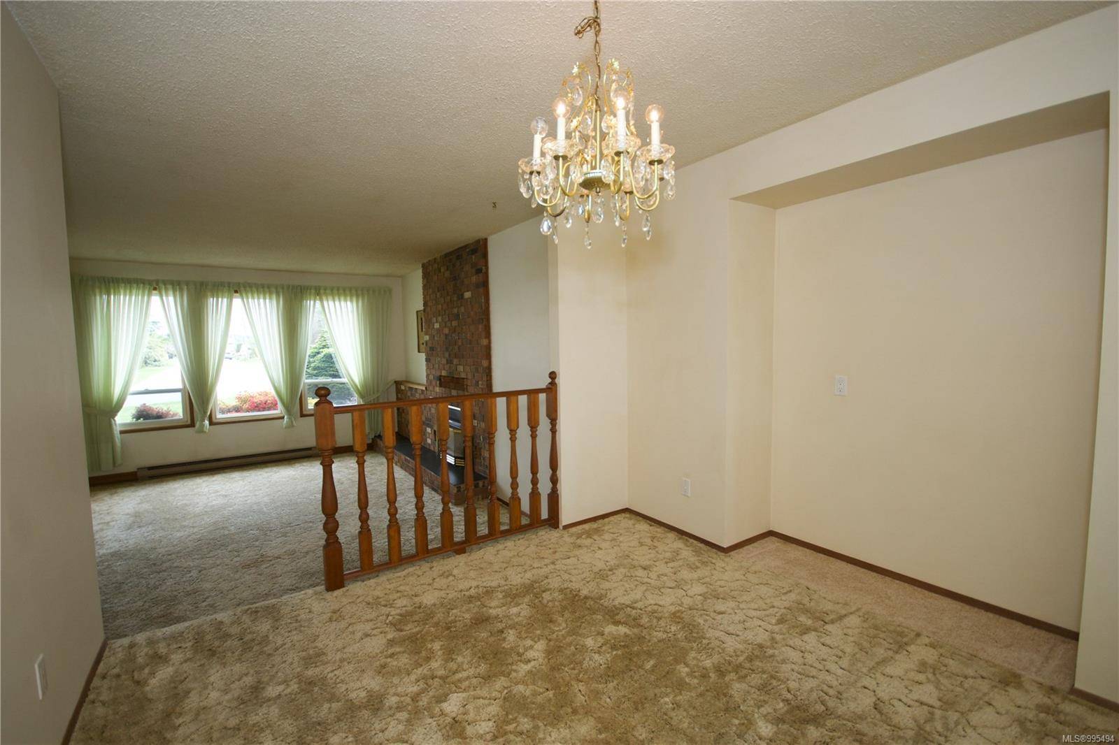 Parksville, BC V9P 1W2,335 Meadow View St