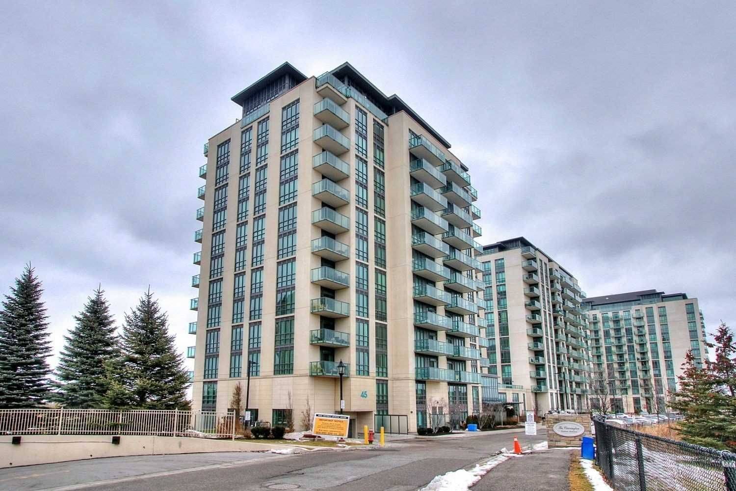 Brampton, ON L6P 4B4,45 Yorkland BLVD #209