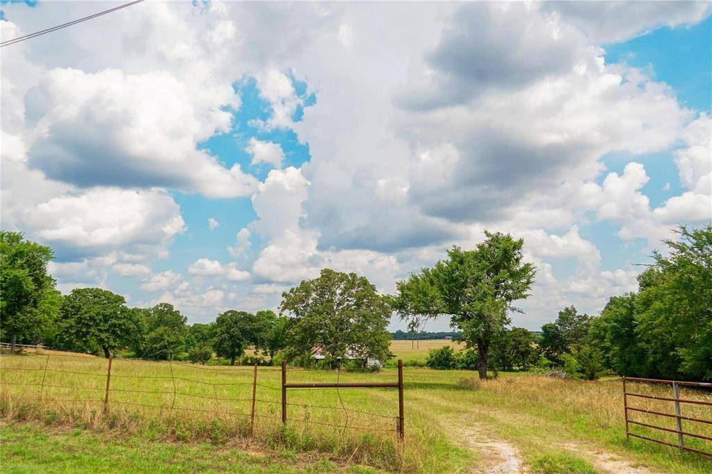 Denison, TX 75021,7527 HWY 1753