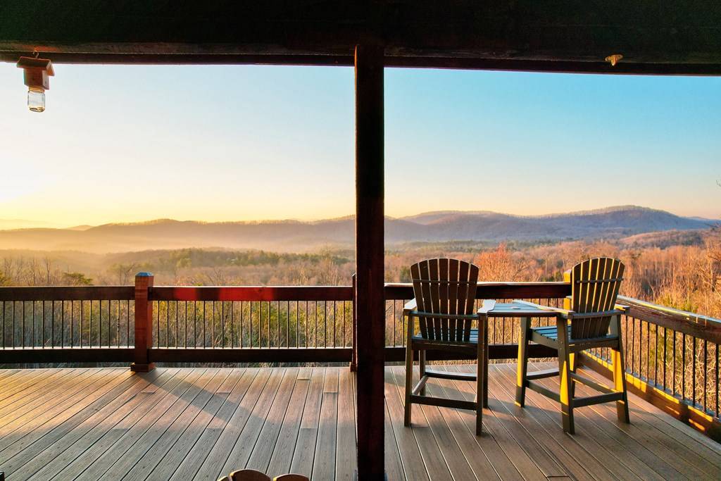 Morganton, GA 30560,626 Rustic Barn Trail