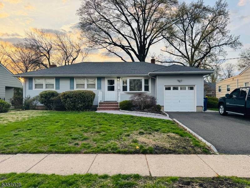 Clark Twp., NJ 07066,2360 Colonial Dr