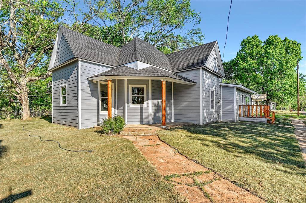 Bonham, TX 75418,702 S 4th Street