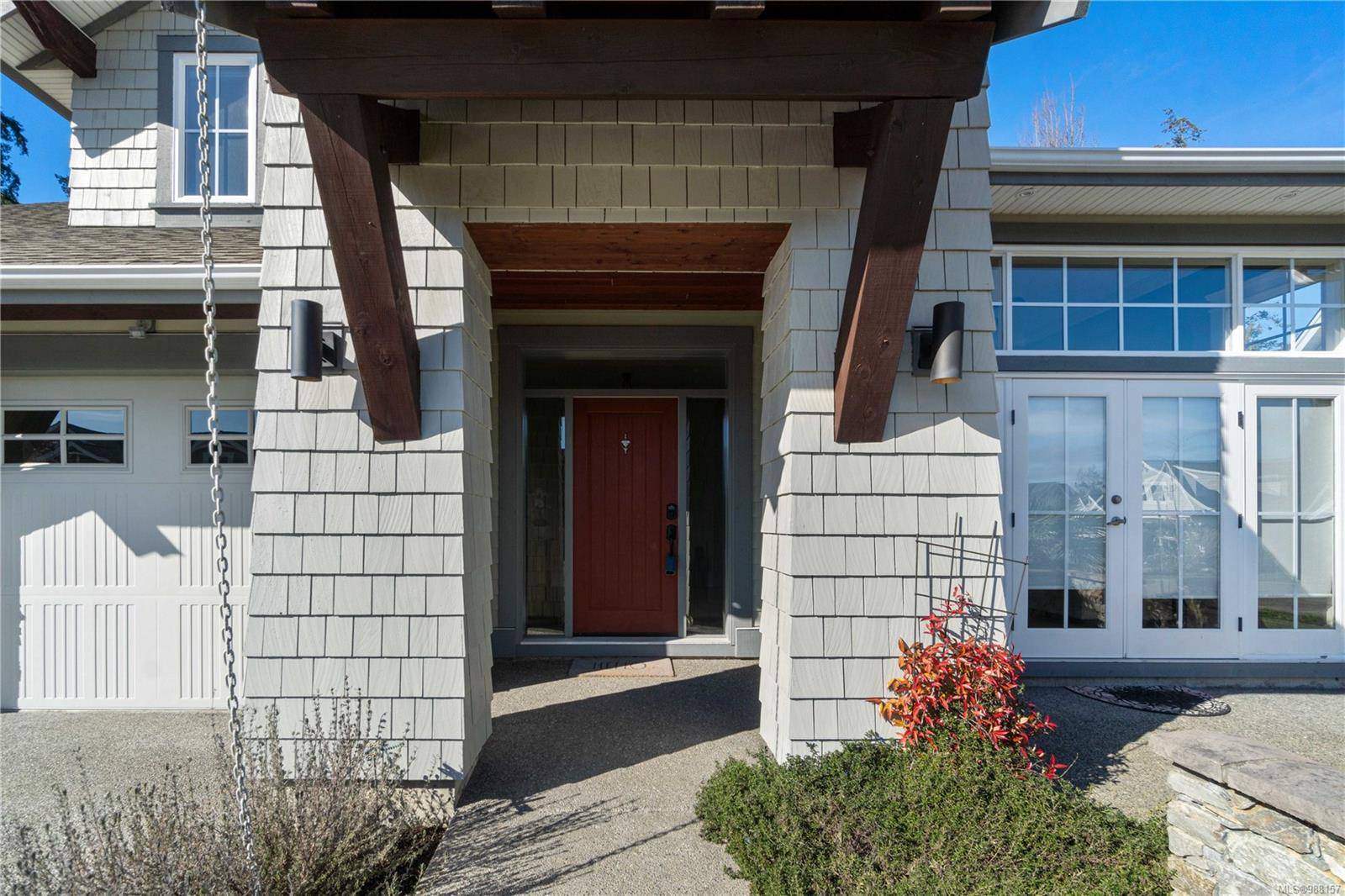 Qualicum Beach, BC V9K 0A2,874 Bluffs Dr