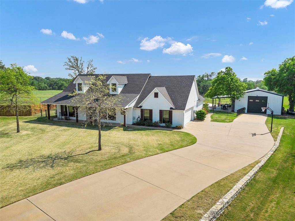 Granbury, TX 76049,3227 Golden Oaks Circle