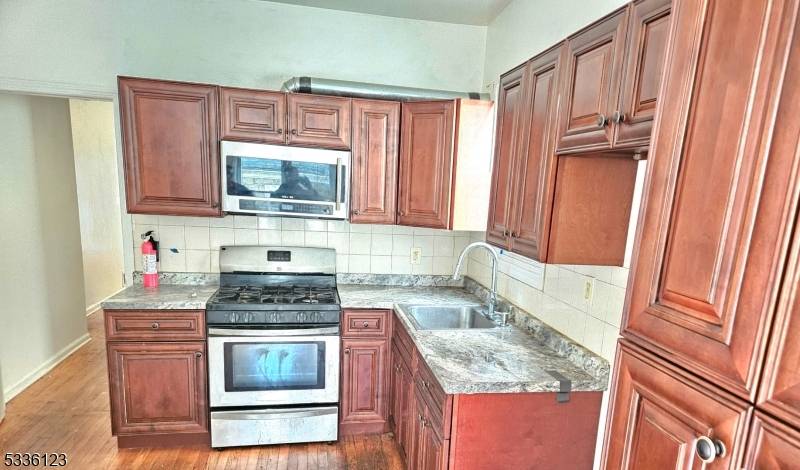 Maplewood Twp., NJ 07040,398 Boyden Ave