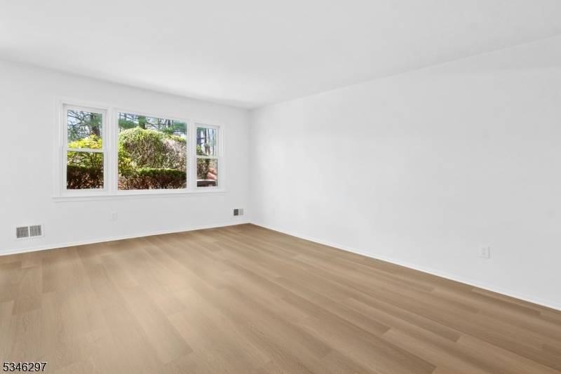 Scotch Plains Twp., NJ 07076,33 Wareham Village