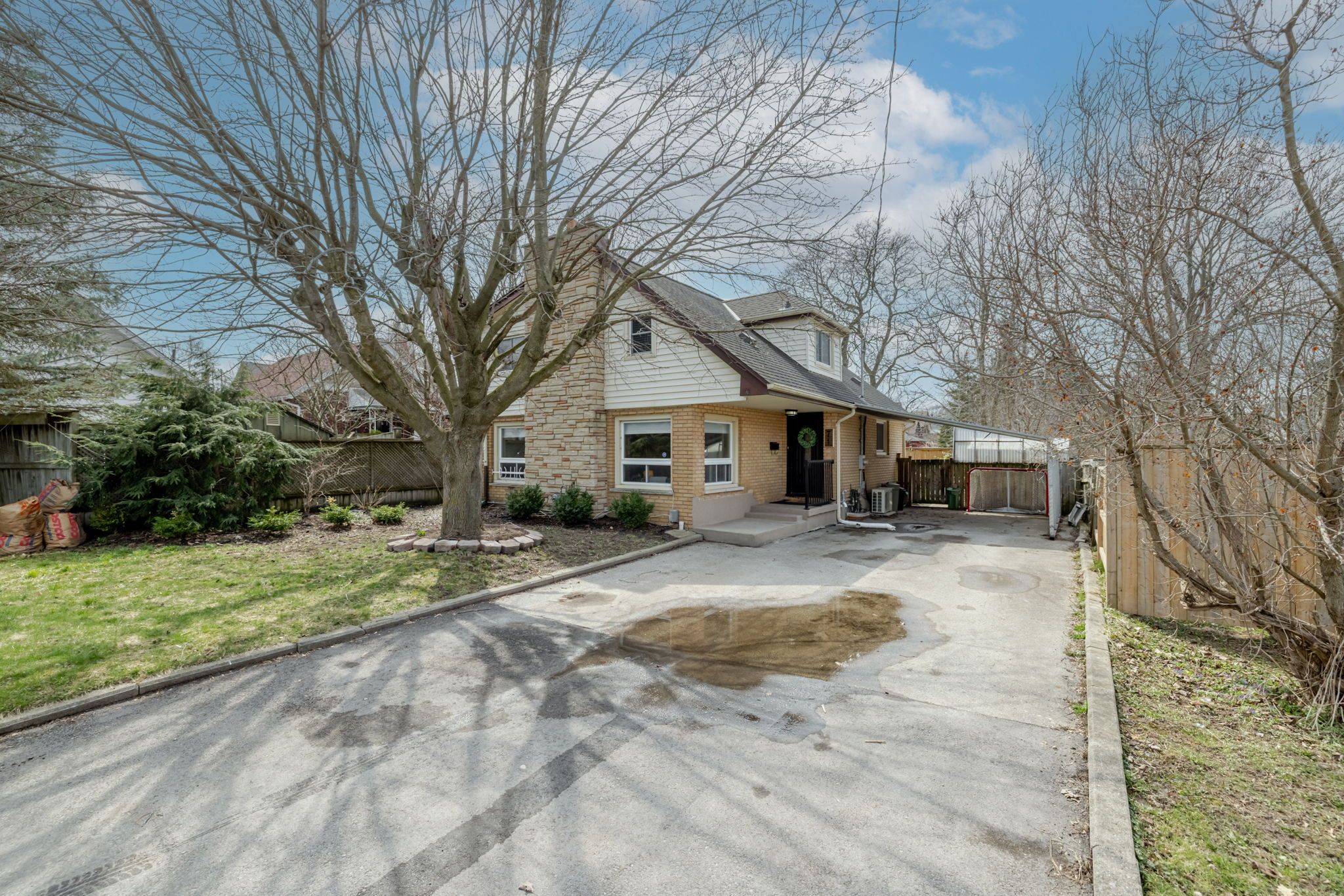 London South, ON N6C 4B5,71 Belgrave AVE