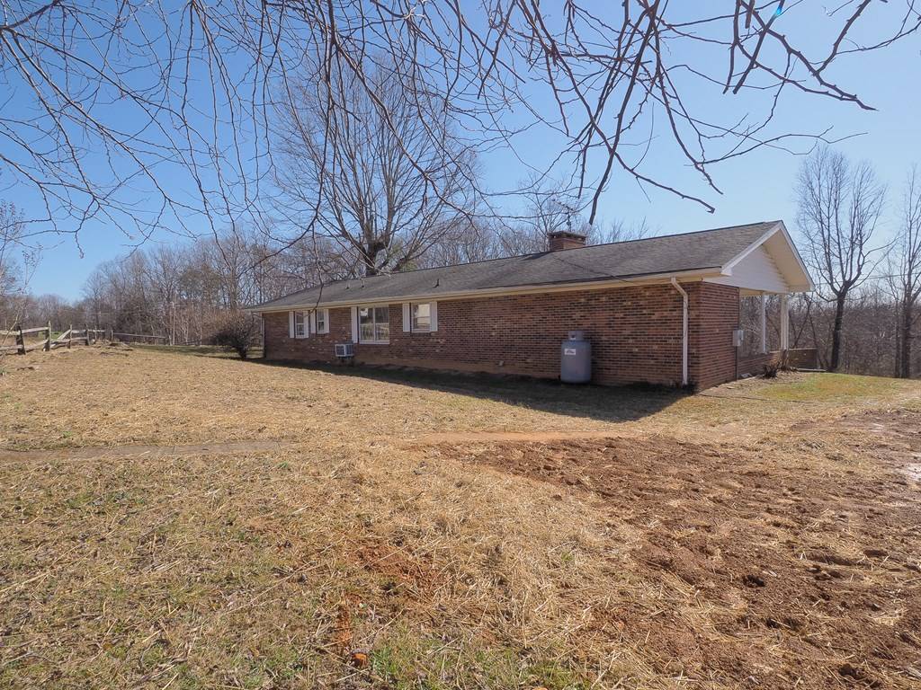 Cana, VA 24317,39 Lanecrest Dr.