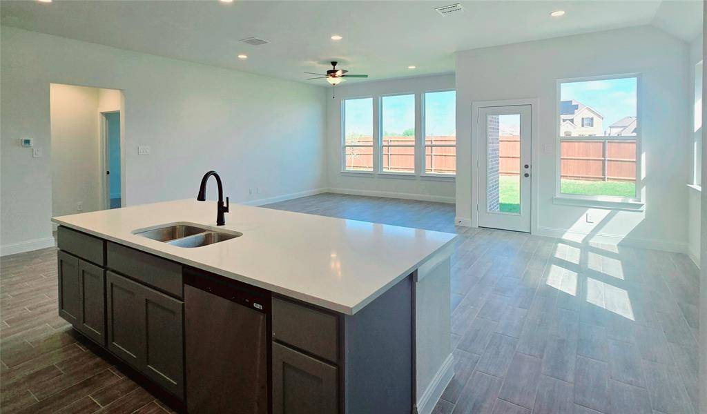 Fort Worth, TX 76036,5044 Meadow Vista Lane