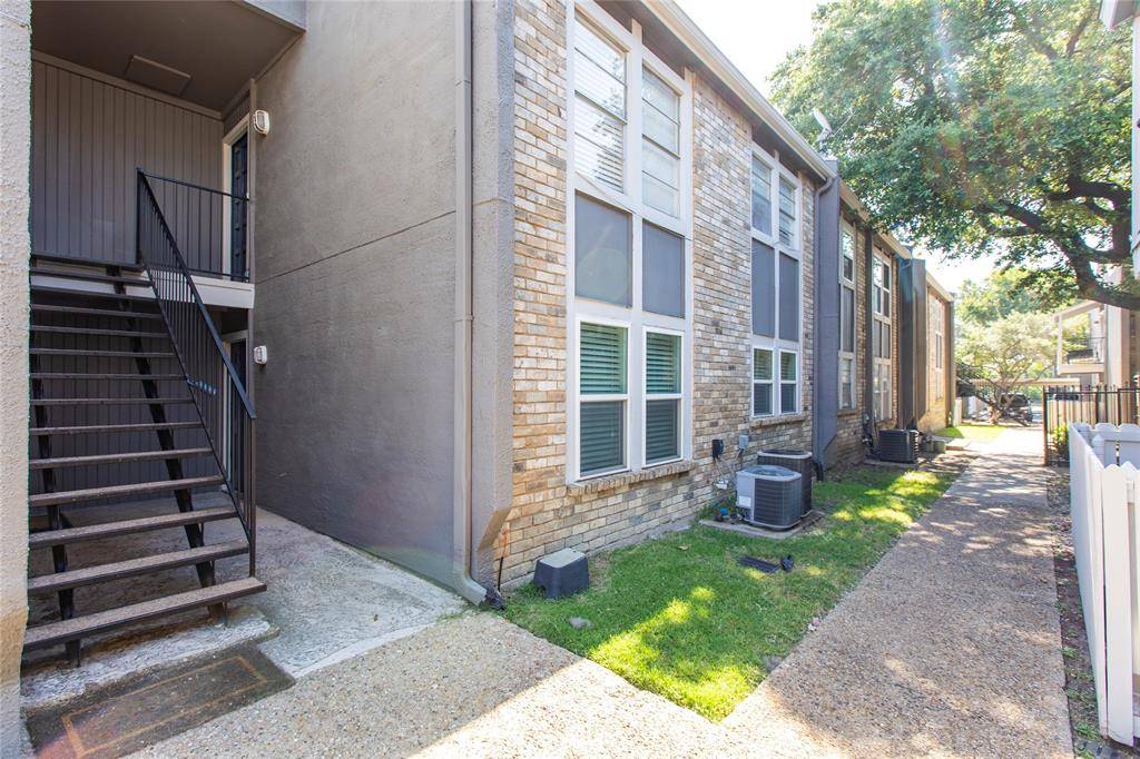 Dallas, TX 75206,5111 Skillman Street #130