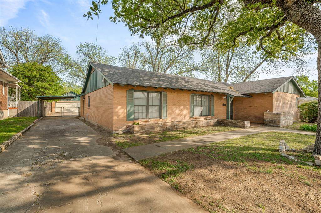 Stephenville, TX 76401,445 W Tarleton Street