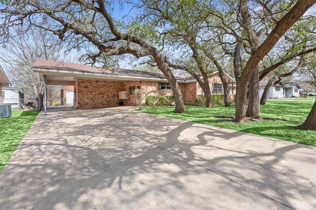 Woodway, TX 76712,725 Falcon Drive