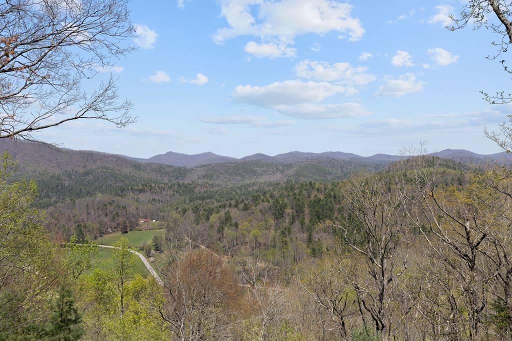 Suches, GA 30572,530 Heavens Gateway