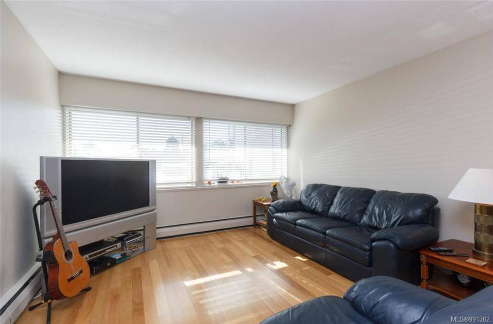 Victoria, BC V8V 2Y5,964 Heywood Ave #120