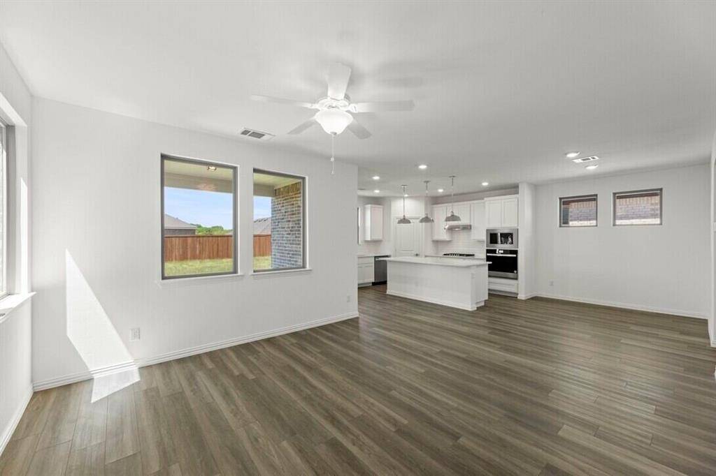 Anna, TX 75409,524 Waterhouse Lake Drive