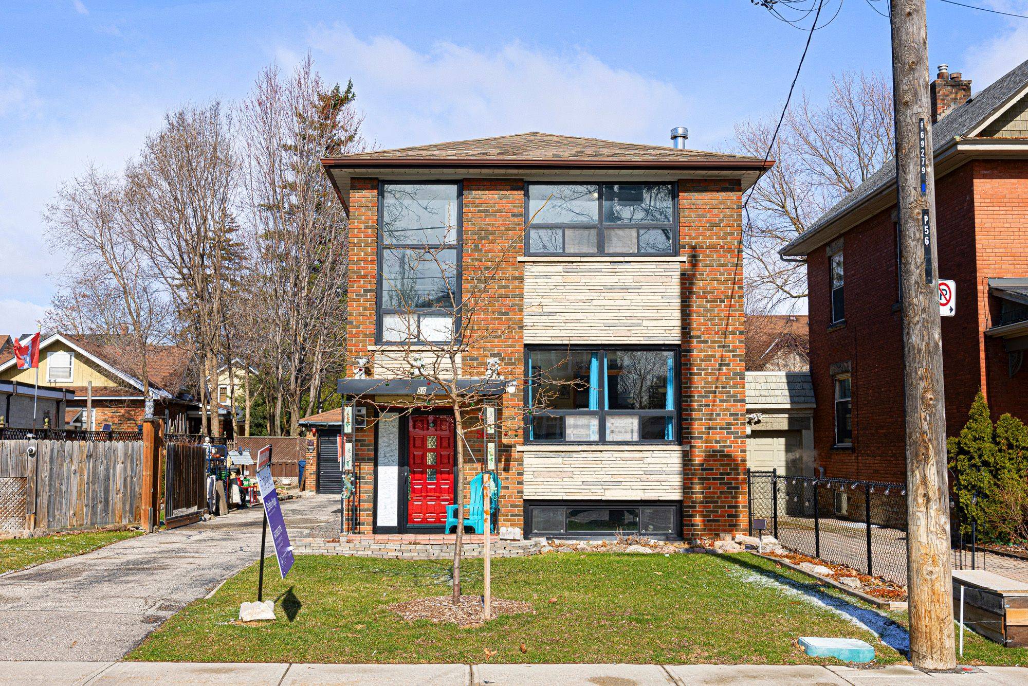 Toronto W04, ON M9N 1J7,56 John ST