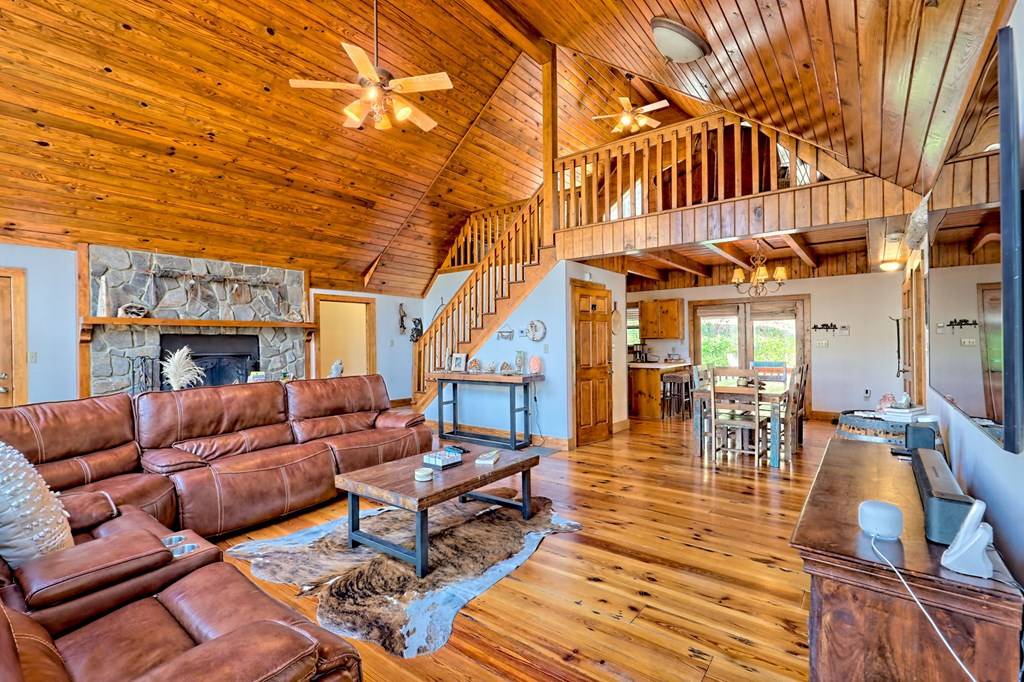 Franklin, NC 28734,575 Carolina Springs Lane