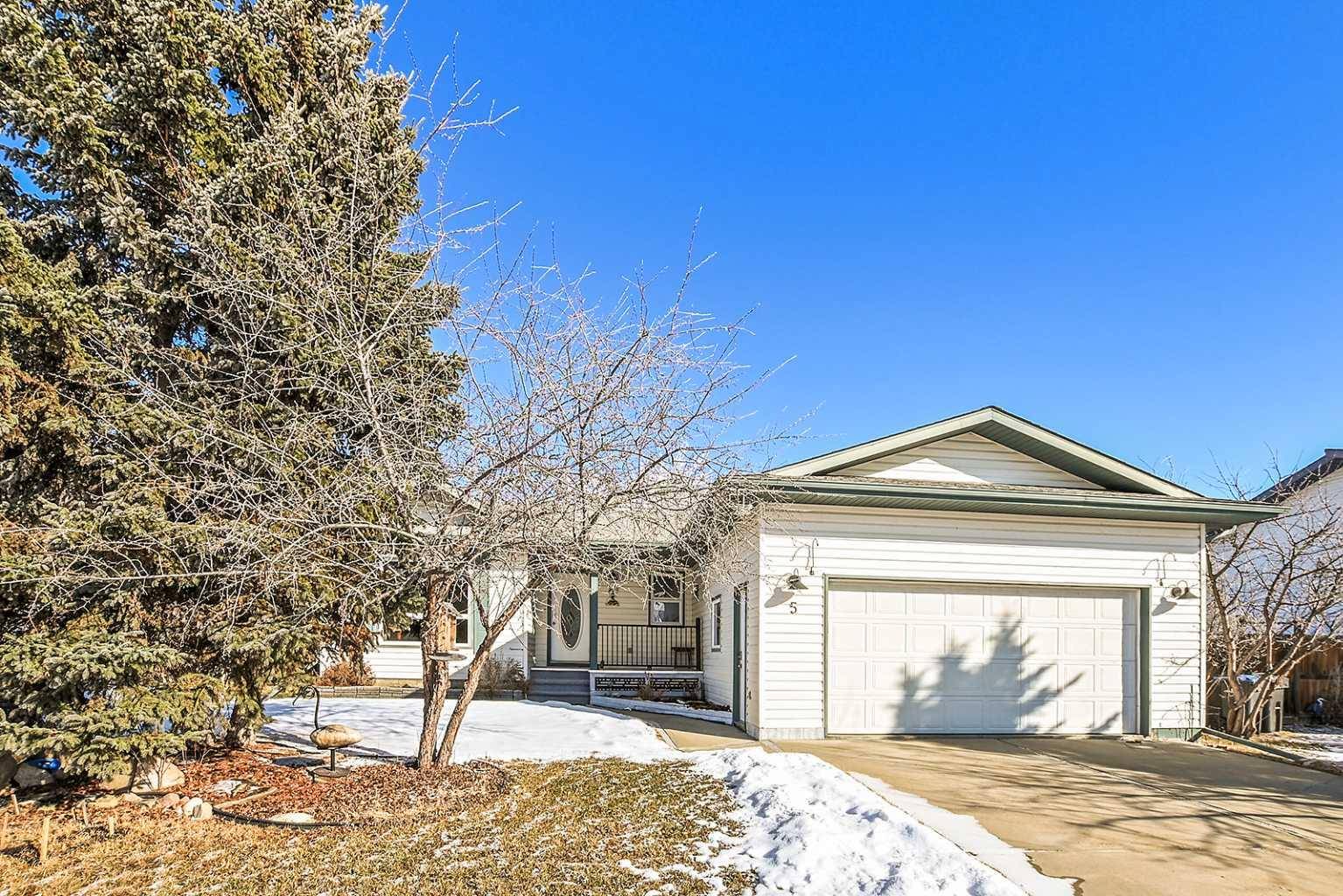 Sylvan Lake, AB T4S 1V8,5 Westwood Close