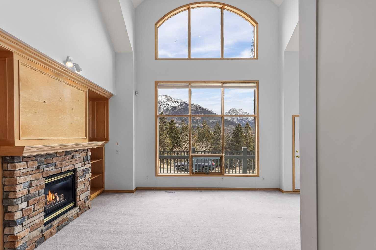 Canmore, AB T1W 3A3,200 Prospect HTS #193