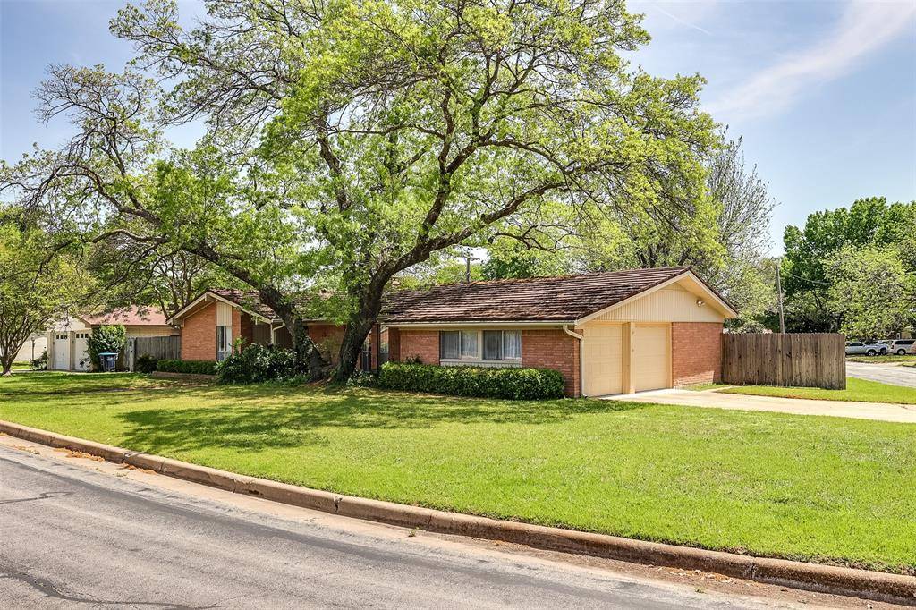 Fort Worth, TX 76116,7025 Wycliff Street