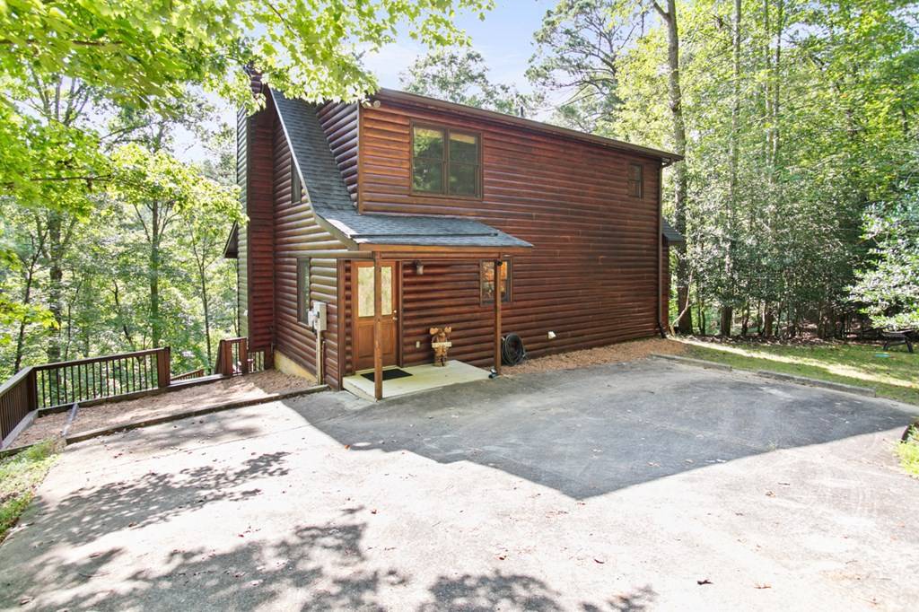Ellijay, GA 30540,135 Hale Court
