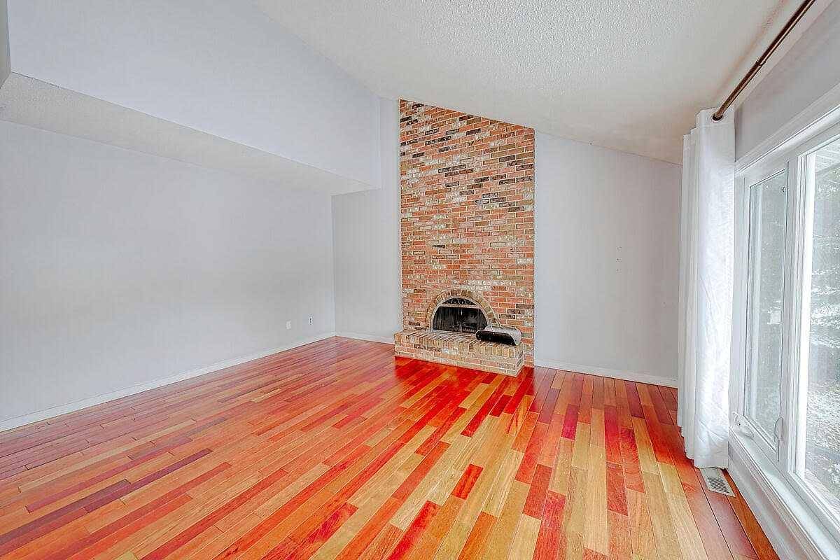 Calgary, AB T3B 4A8,8415 62 AVE NW
