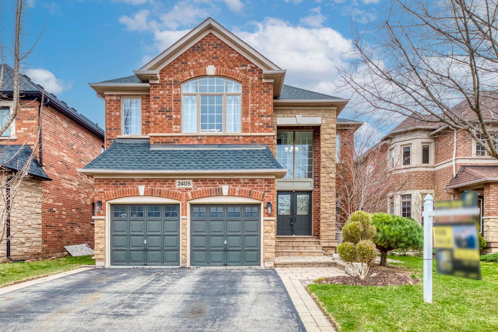 2405 Hertfordshire WAY, Oakville, ON L6H 7M8
