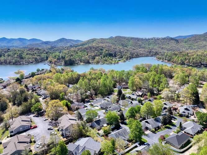 Hiawassee, GA 30546,408 Longview Circle