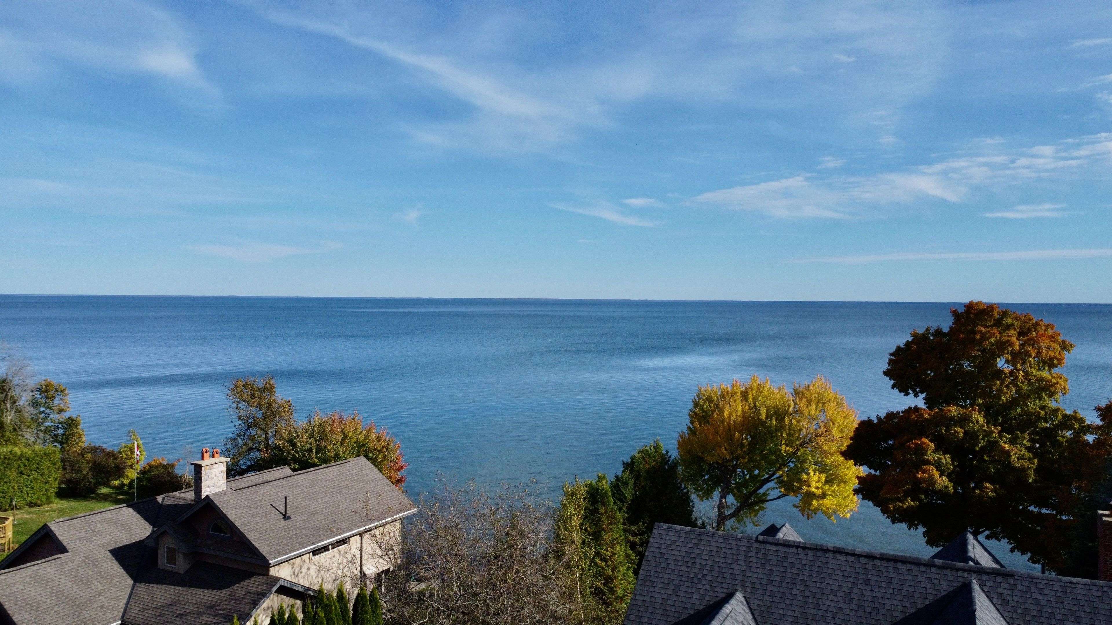 Oro-medonte, ON L0L 2E0,98 Lakeshore RD W