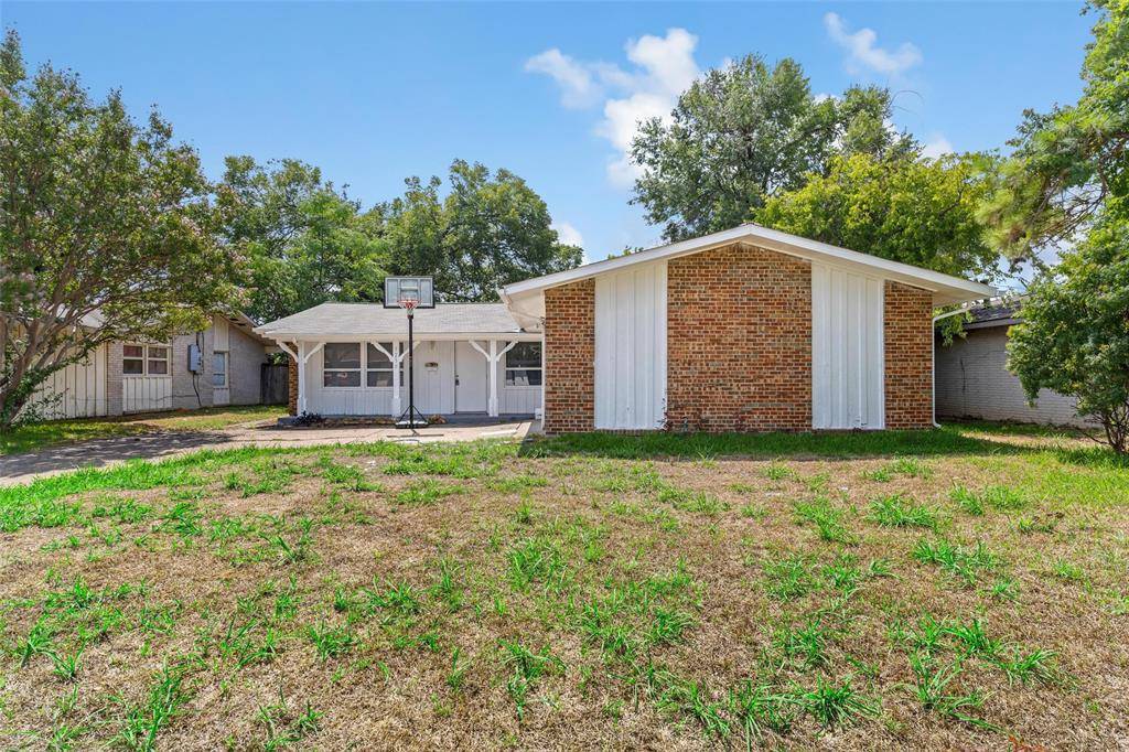 Dallas, TX 75234,3230 High Vista Drive