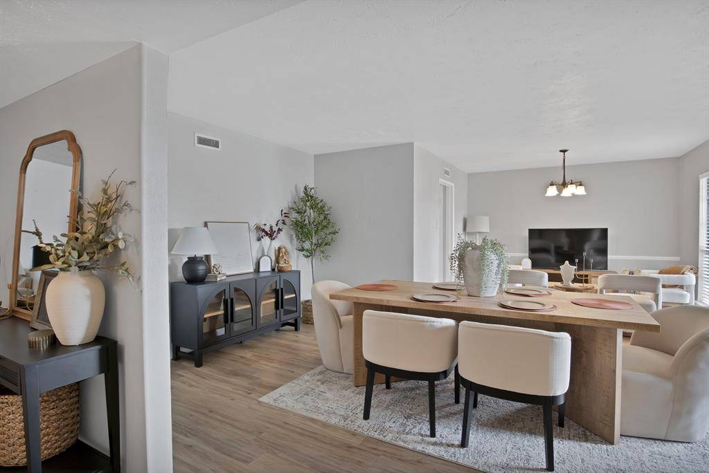 Dallas, TX 75249,9712 White Ash Road