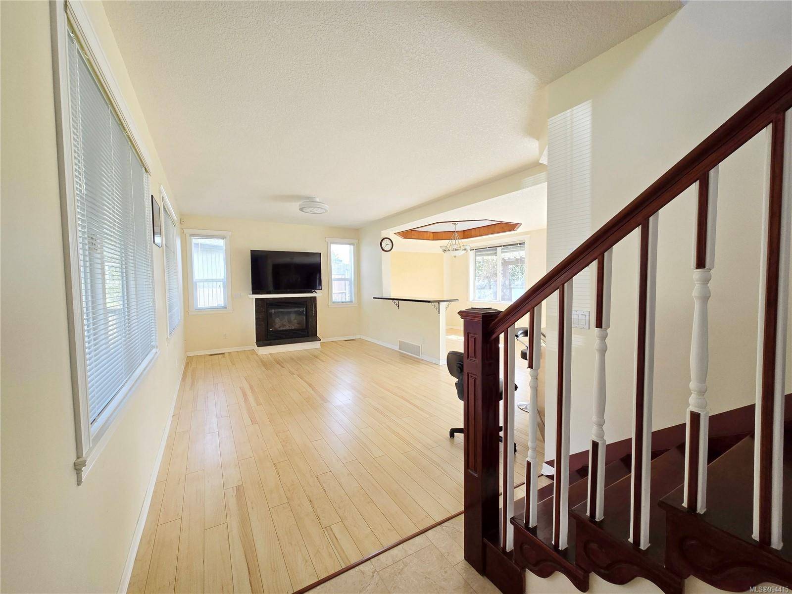 Nanaimo, BC V9T 0A5,6183 Dennie Lane